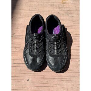 Sketcher Black Relaxed Fit Weekender Women's Slip-On Sneaker Size 9